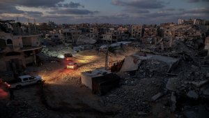 تقديم دعم مالي شهري إلى الفلسطينيين للمساهمة في معالجة الوضع الإنساني في غزة